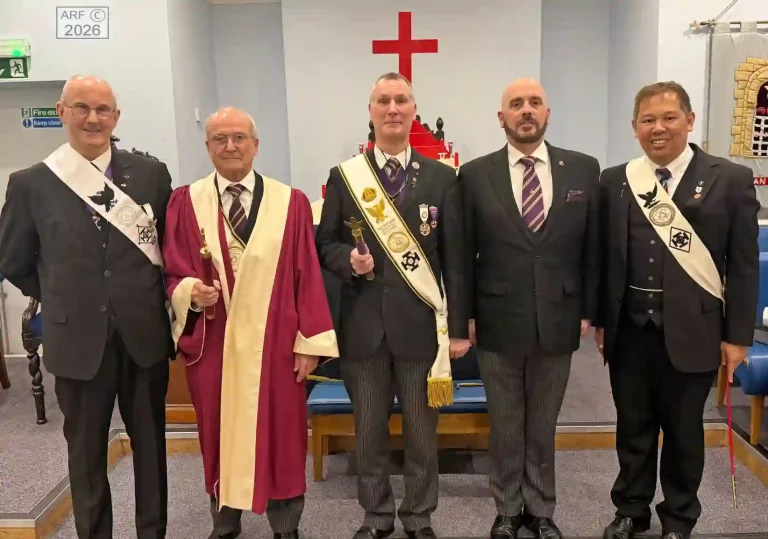 The MPS and Intendant General with the W.Kts who received their Certificates